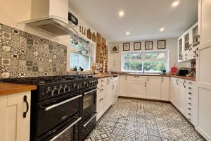 Kitchen- click for photo gallery